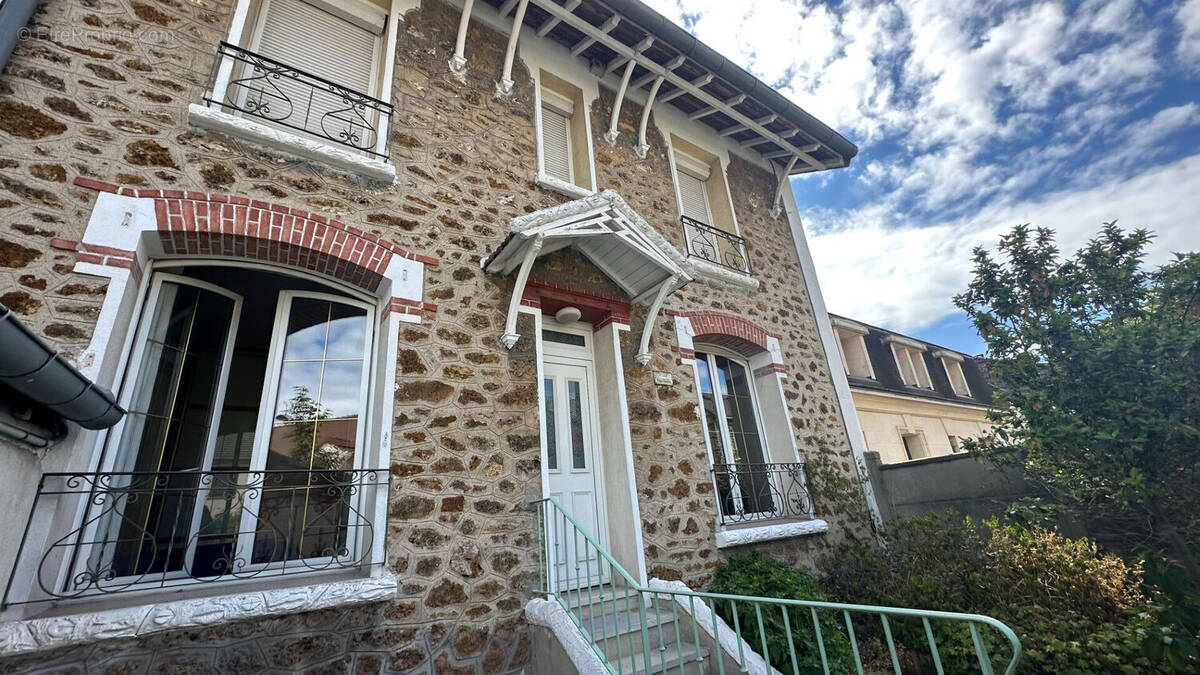 Maison à CHAMPIGNY-SUR-MARNE