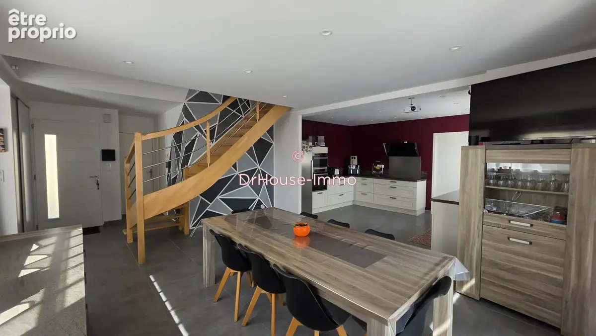 Maison 6 pièces 127 m² à vendre à Change (72560) - photo 9