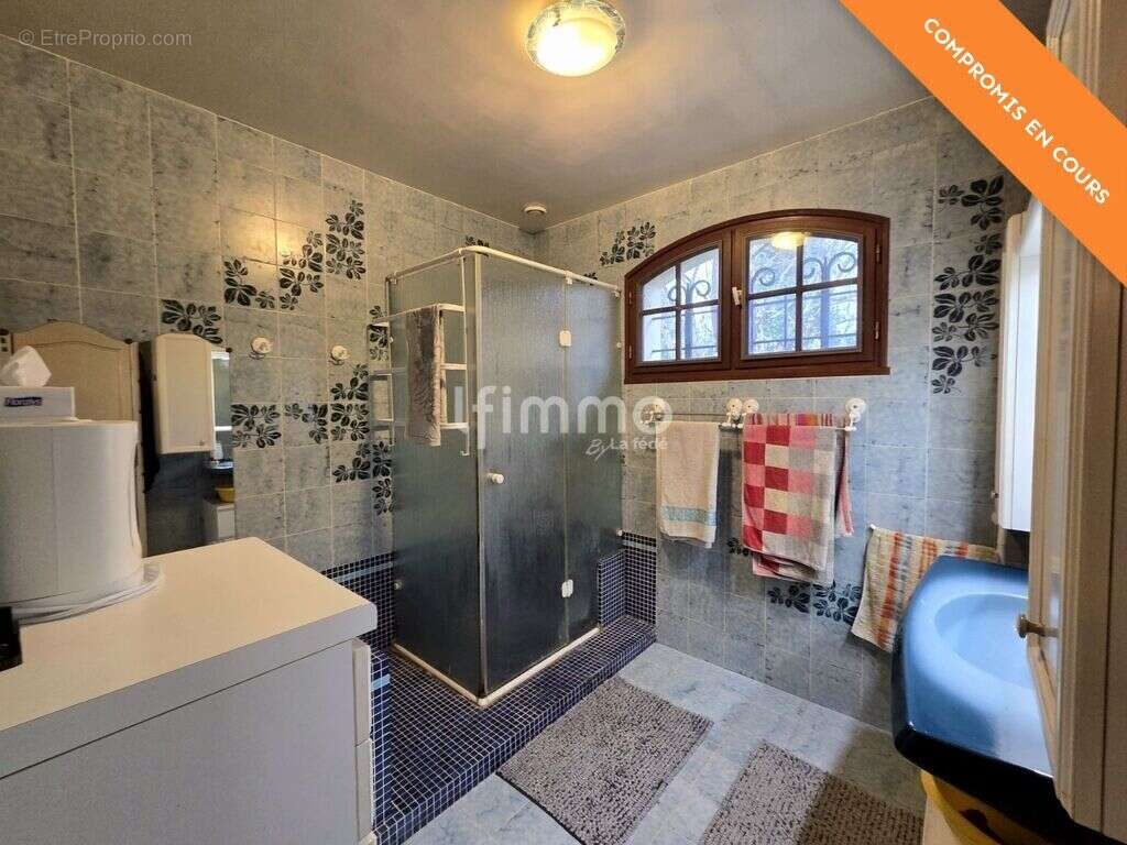 Maison à AMBES
