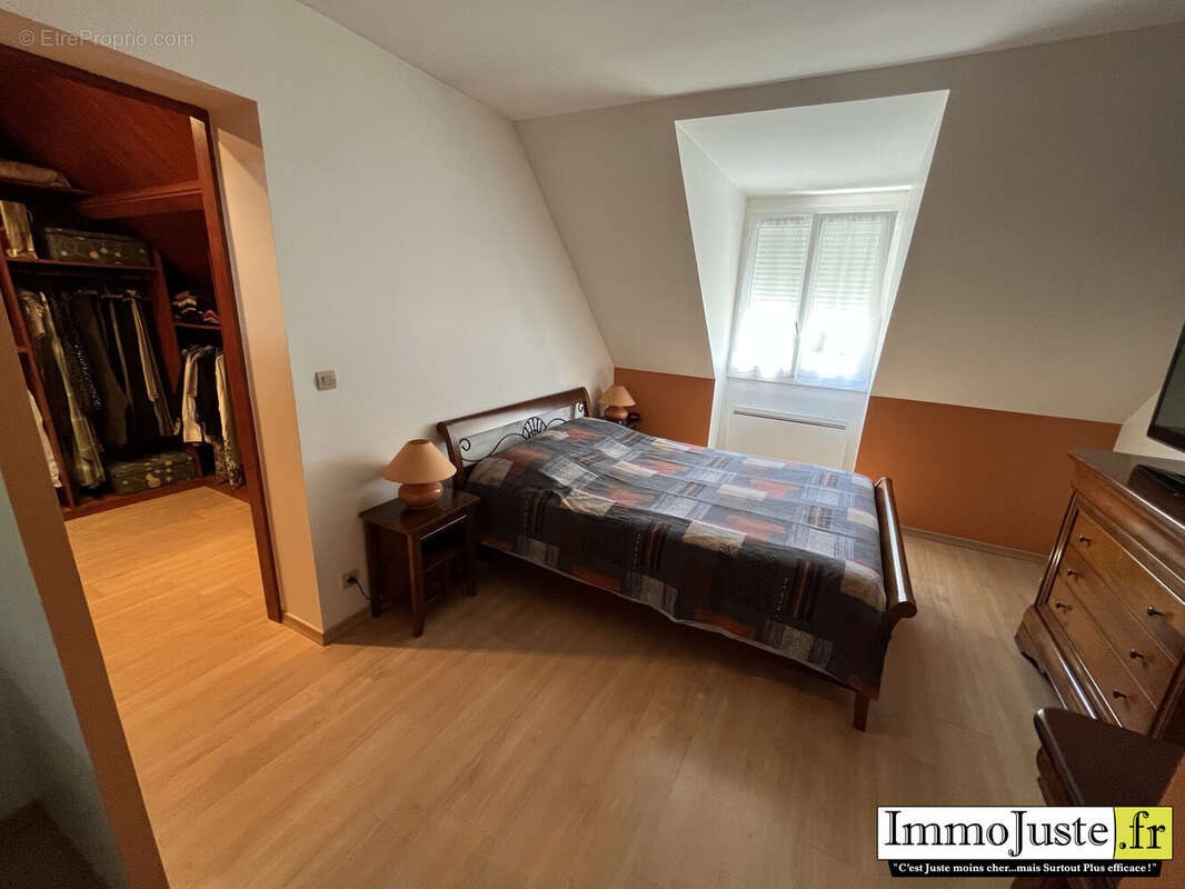 Maison à LE PERRAY-EN-YVELINES