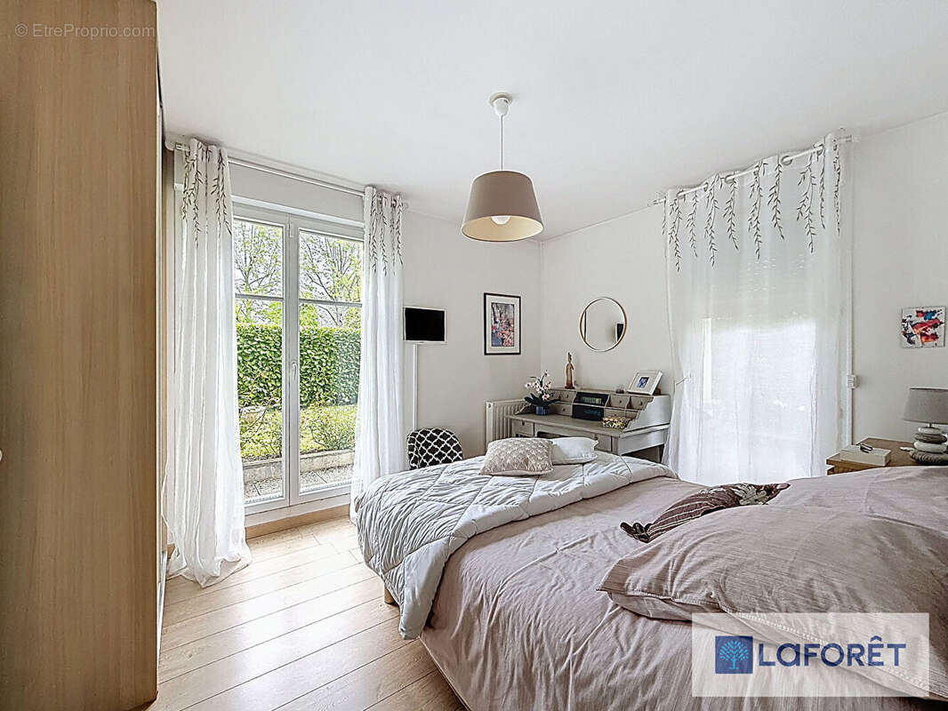 Appartement à LE PLESSIS-TREVISE