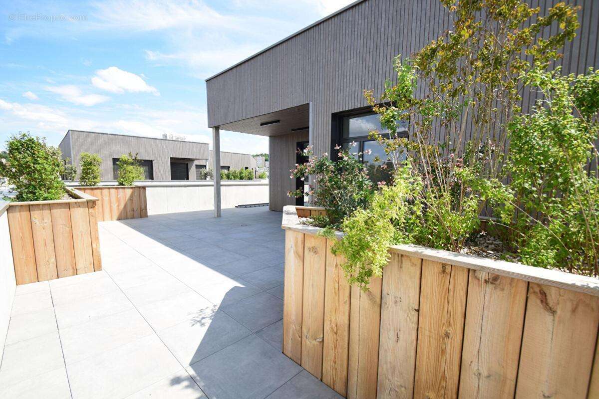 Appartement à TASSIN-LA-DEMI-LUNE