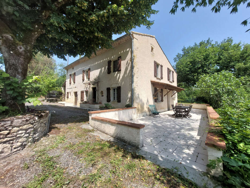 Maison à FAYSSAC