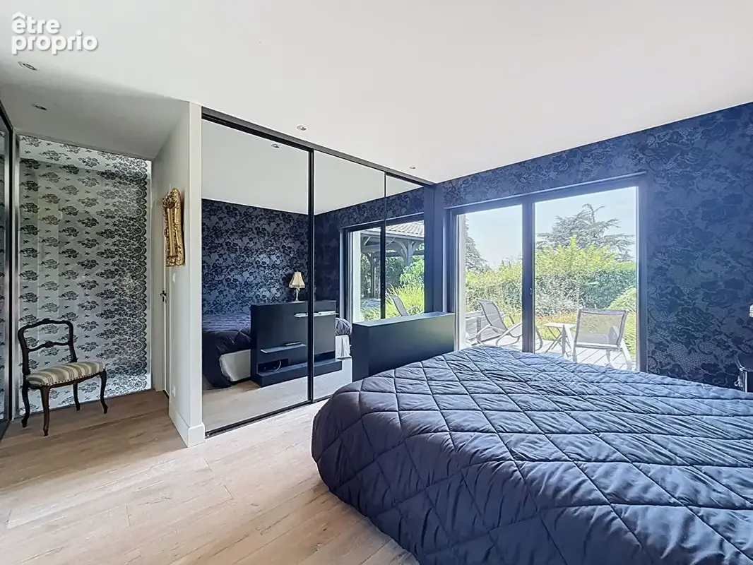 Villa de charme avec piscine, 6 chambres et 1 500 m² de terrain, dépendance! - photo 11