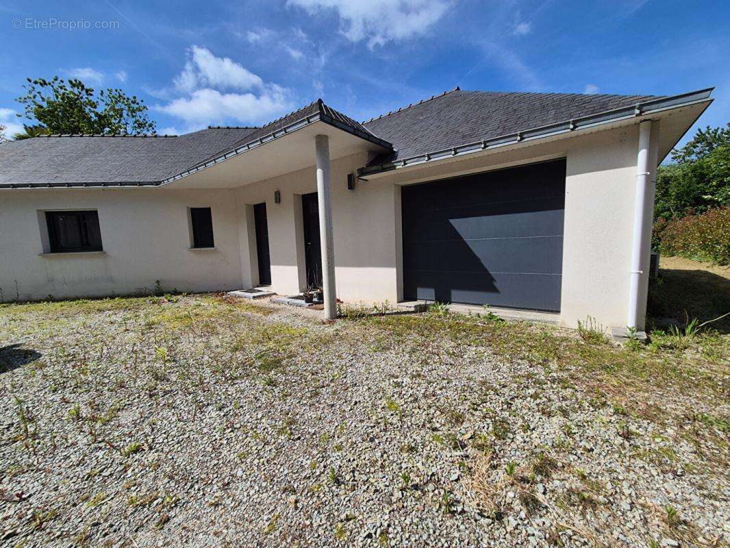 Maison à CARHAIX-PLOUGUER