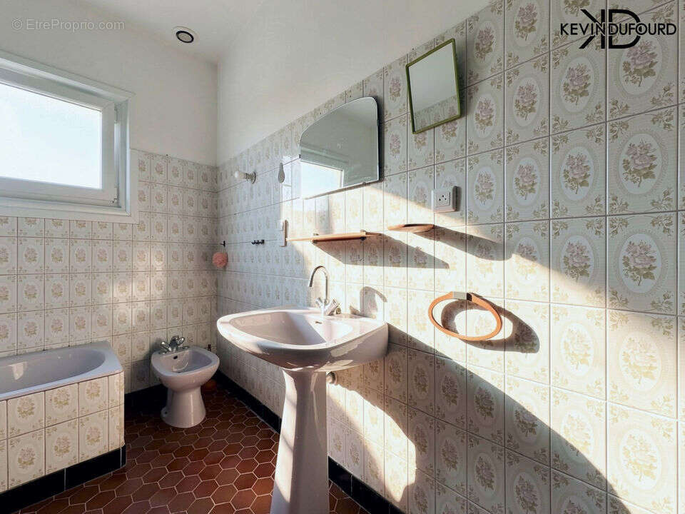 Maison 70 m² à Prades  - photo 8