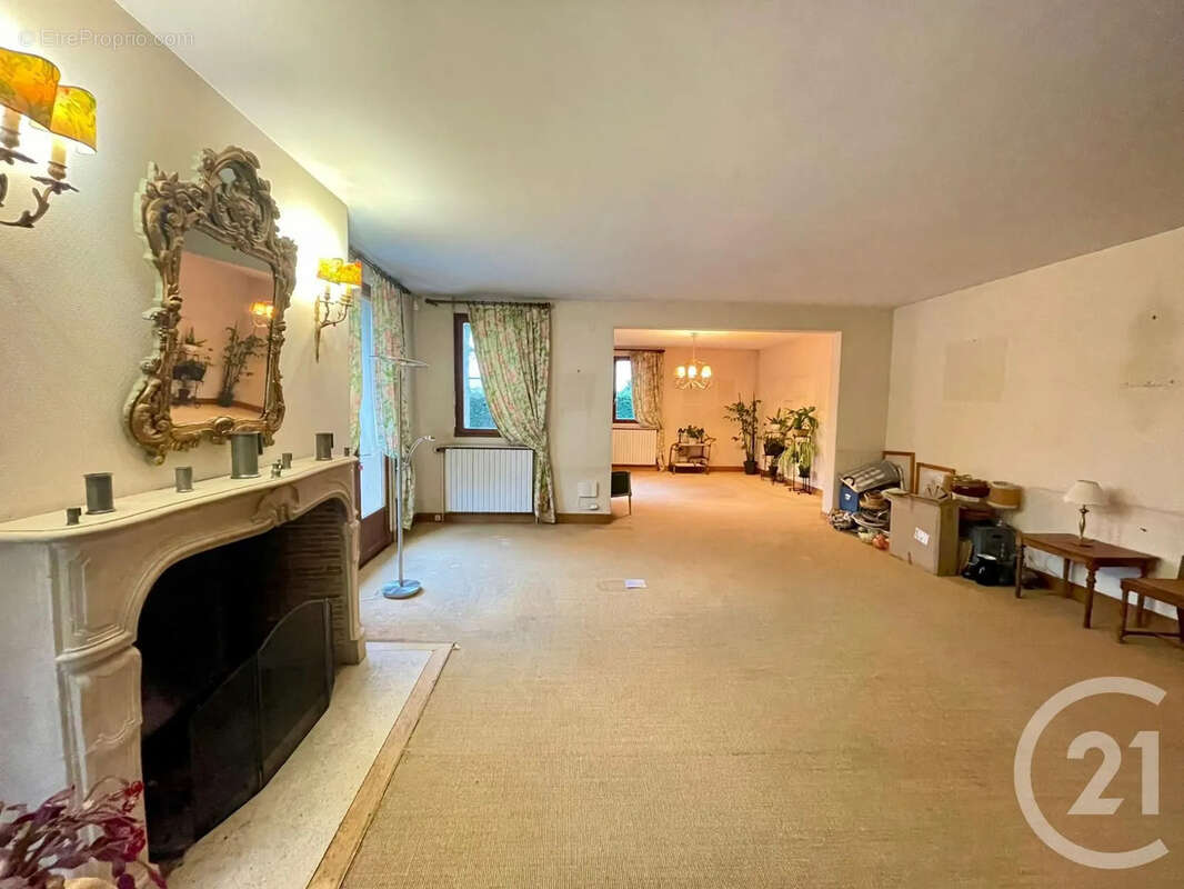 Maison à DAMMARTIN-EN-GOELE