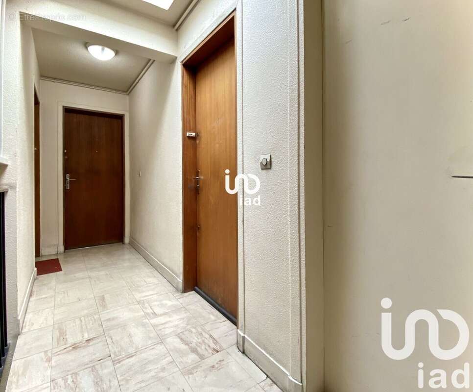 Photo 9 - Appartement à LIVRY-GARGAN