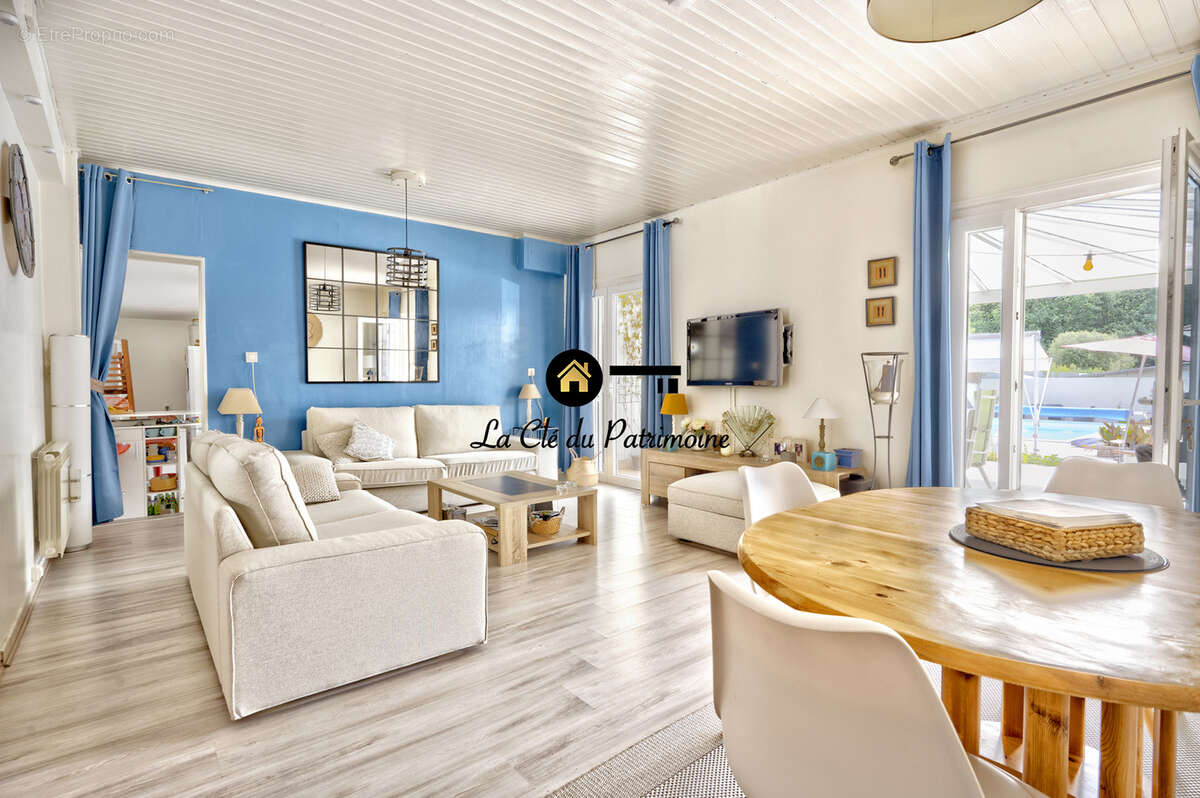 Maison à BLANQUEFORT