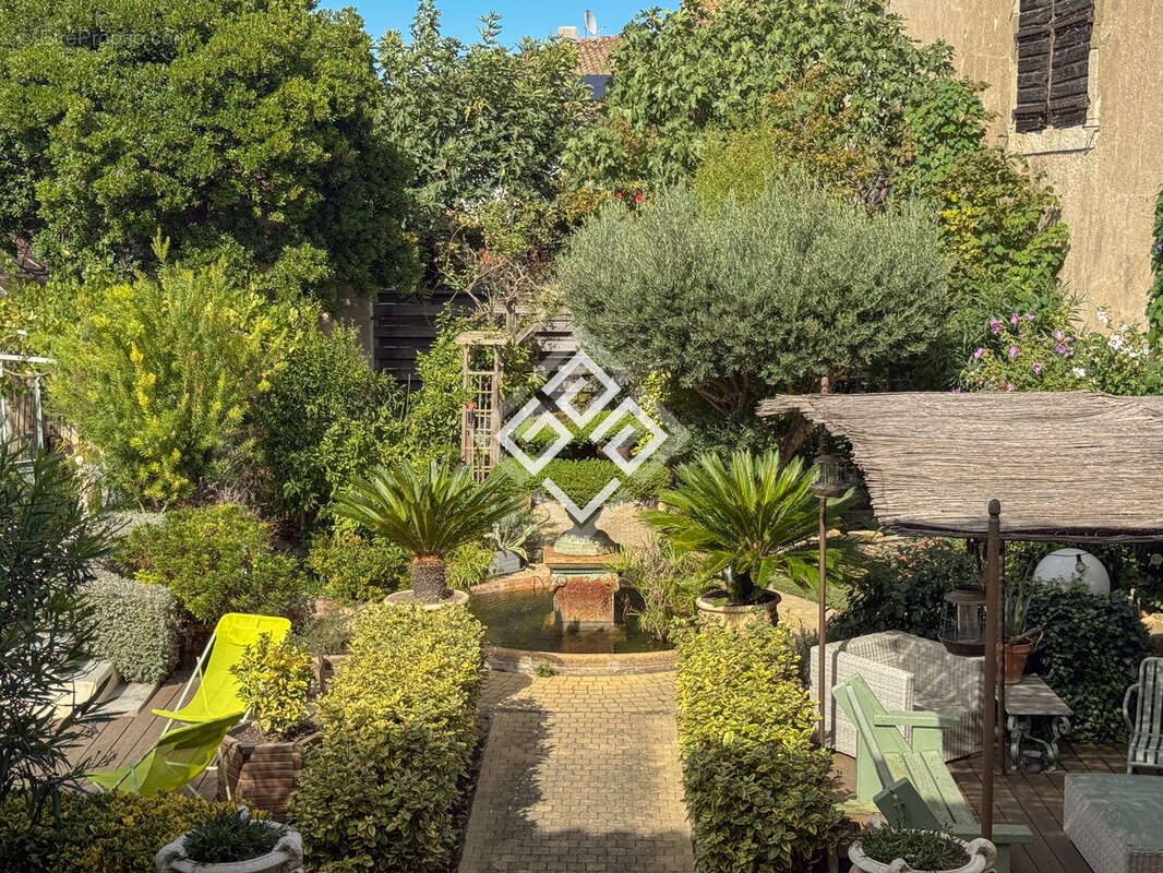 Maison de Maître restaurée avec élégance avec piscine - photo 44