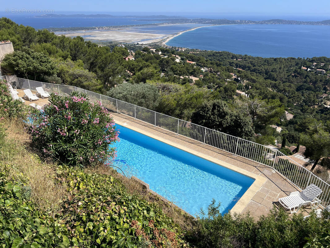 Appartement à HYERES