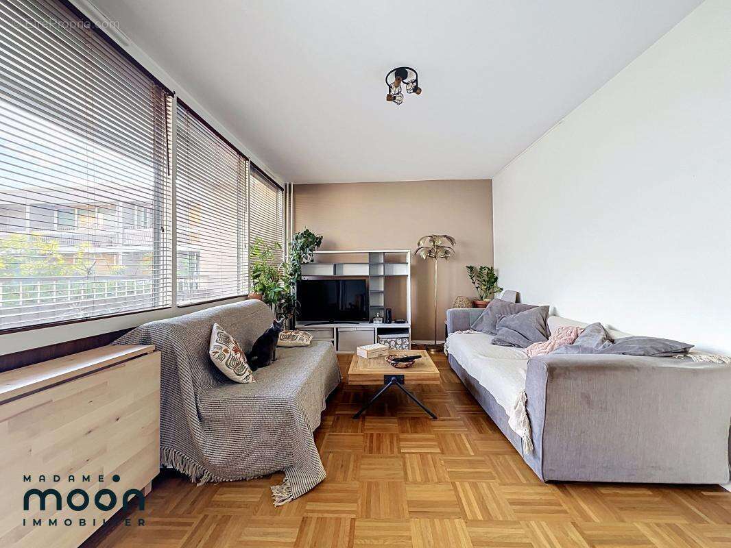 Appartement à OULLINS