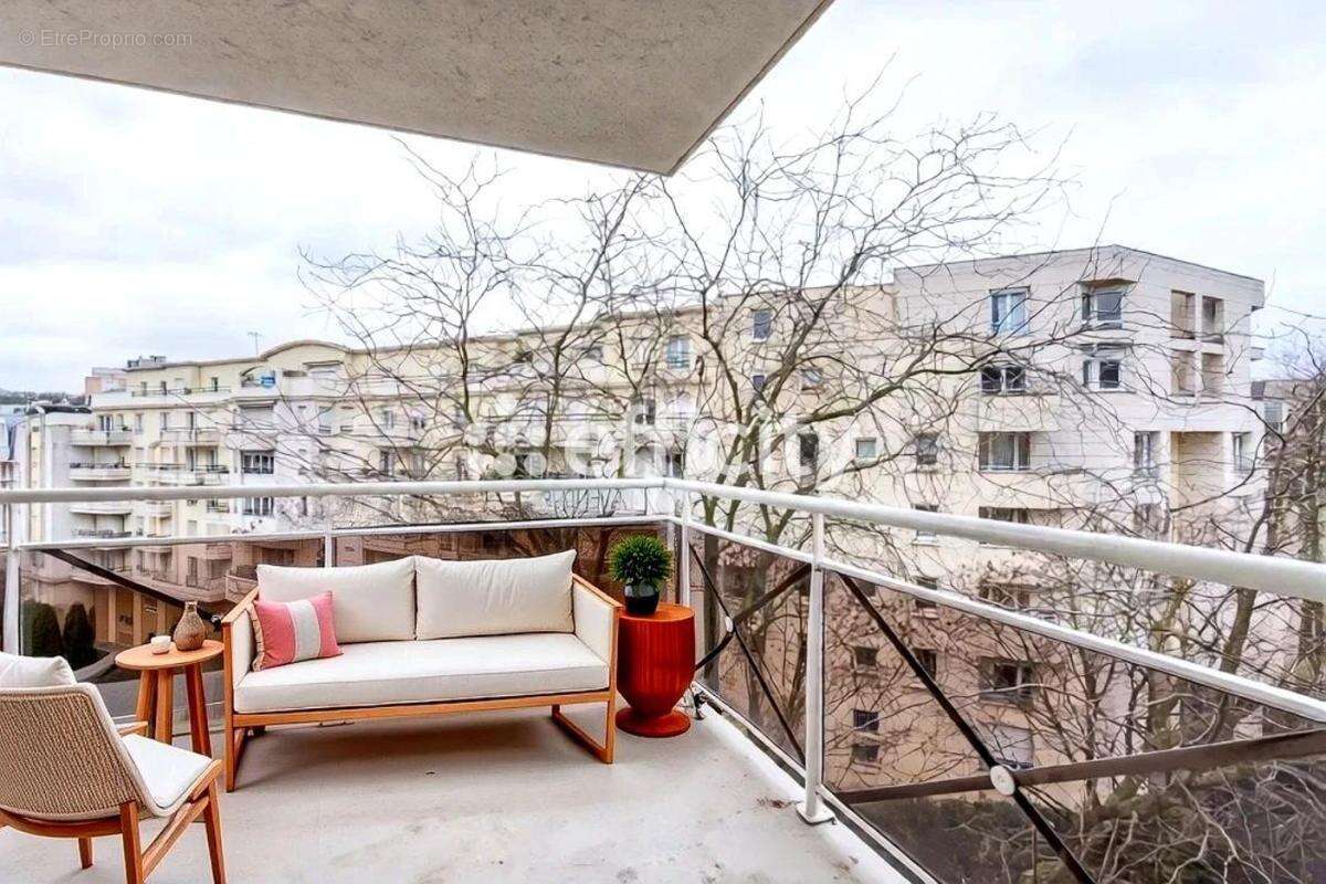 Appartement à ROSNY-SOUS-BOIS