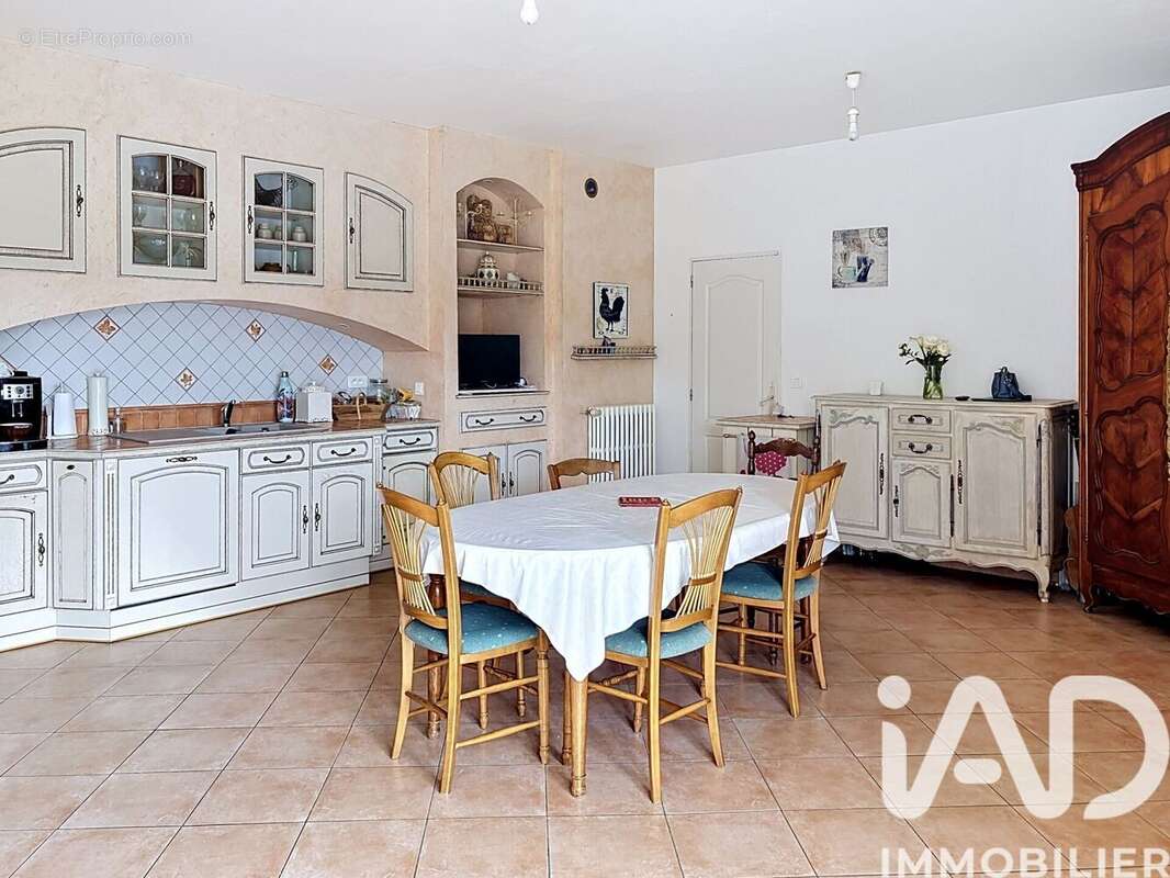 Photo 3 - Maison à DINGE