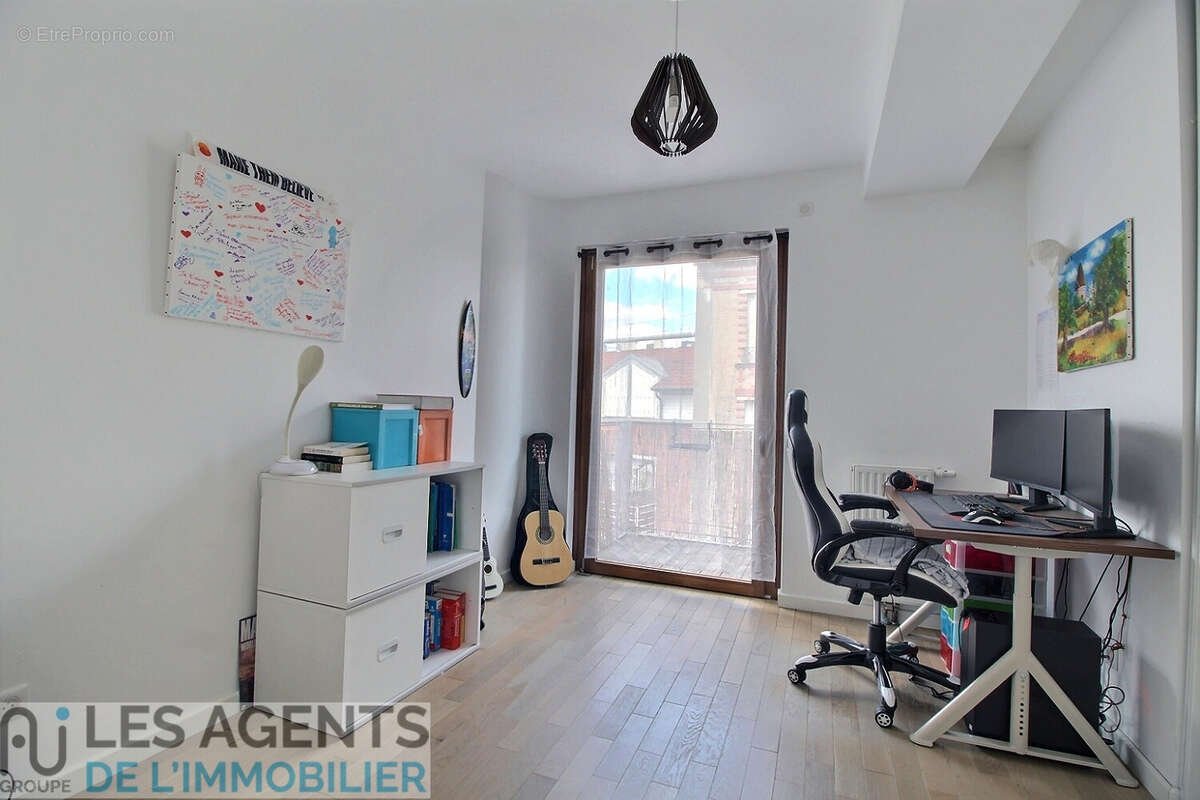 Beau Duplex dernier étage avec 80m² d'espaces extérieurs - photo 10