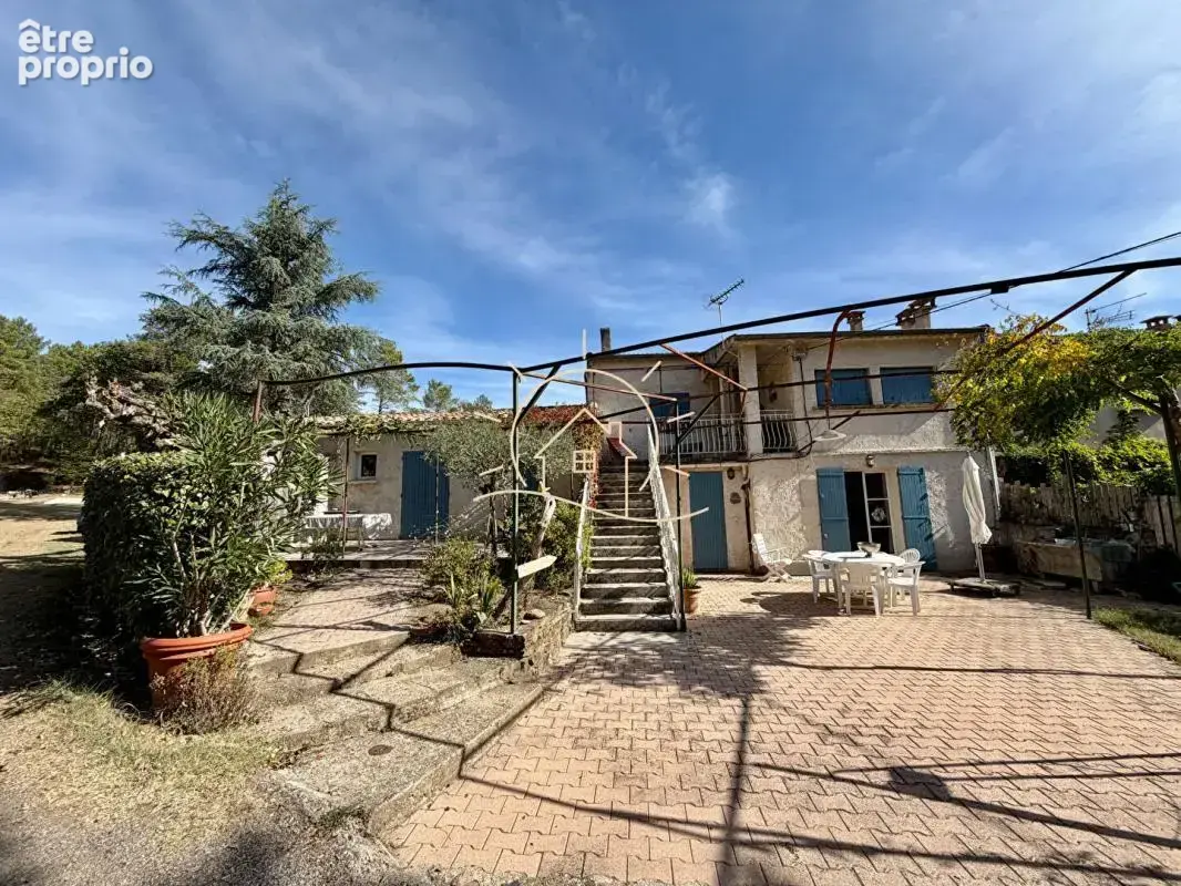 Mas en pierres avec piscine et 2 000 m² de terrain à Gagnières - photo 2