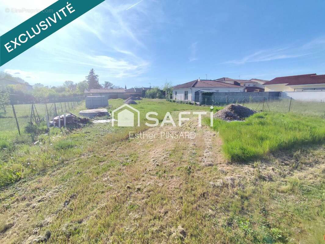 Photo 3 - Terrain à BLYES