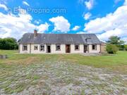 Maison à SAINT-SYMPHORIEN-DES-BRUYERES
