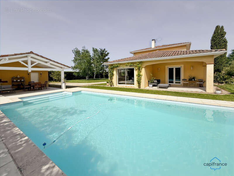 Maison à AIRE-SUR-L'ADOUR