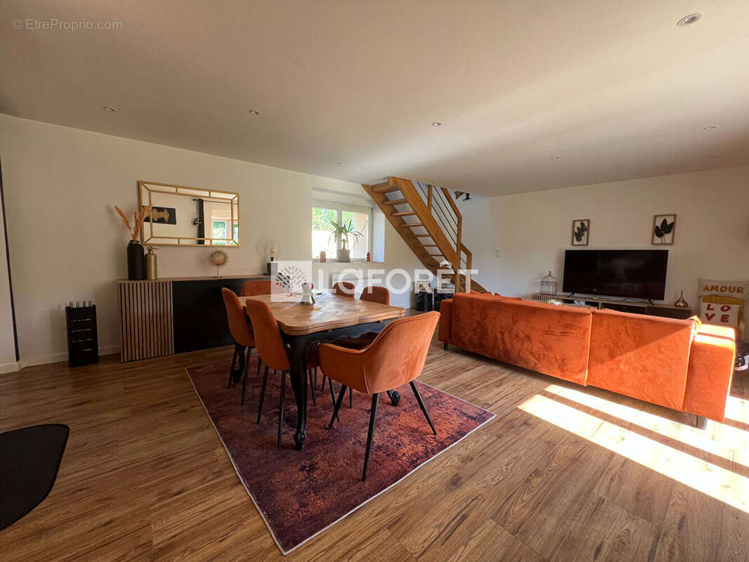 Maison à PLOUMAGOAR