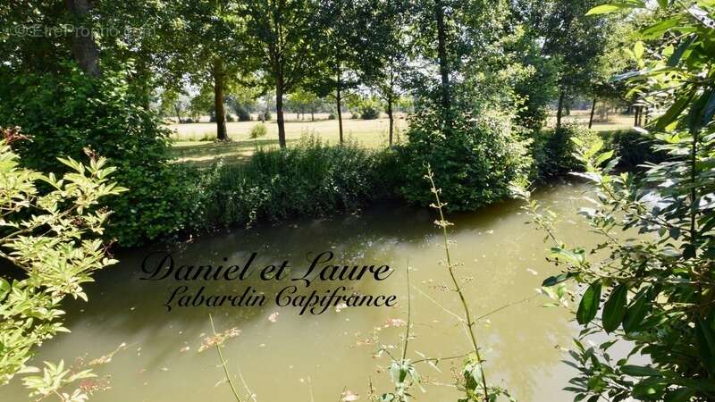 BÂTIMENT à rénover sur terrain A BATIR - photo 6