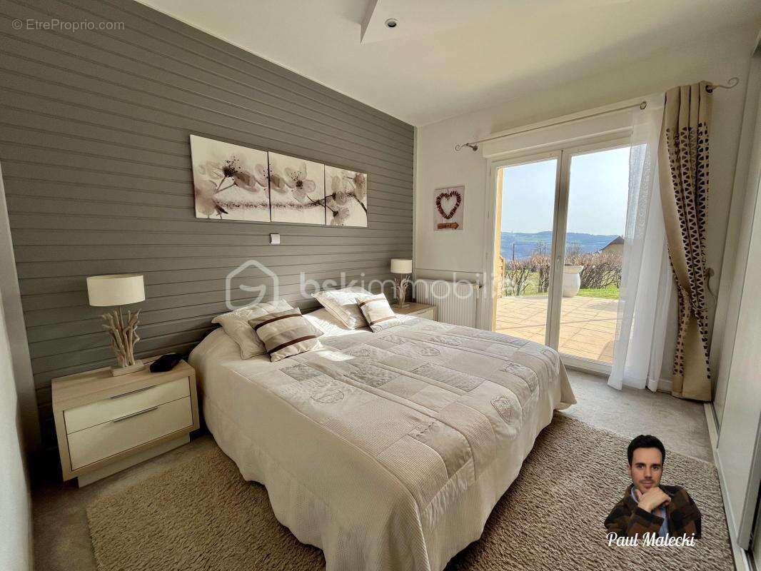 Maison à LA TOUR-DU-PIN