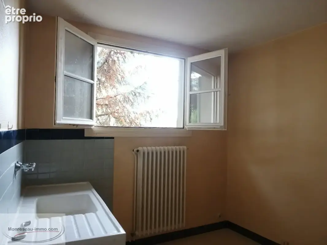 Maison de Village - avec garage - photo 8