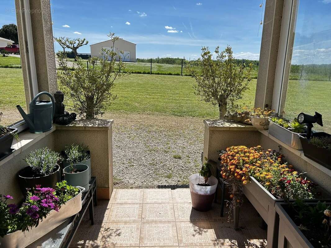 Maison à ALLAS-BOCAGE