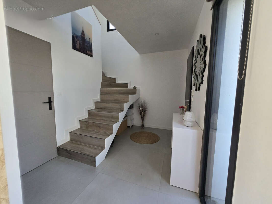 Villa 4 pieces sur 349m2 de terrain - photo 5