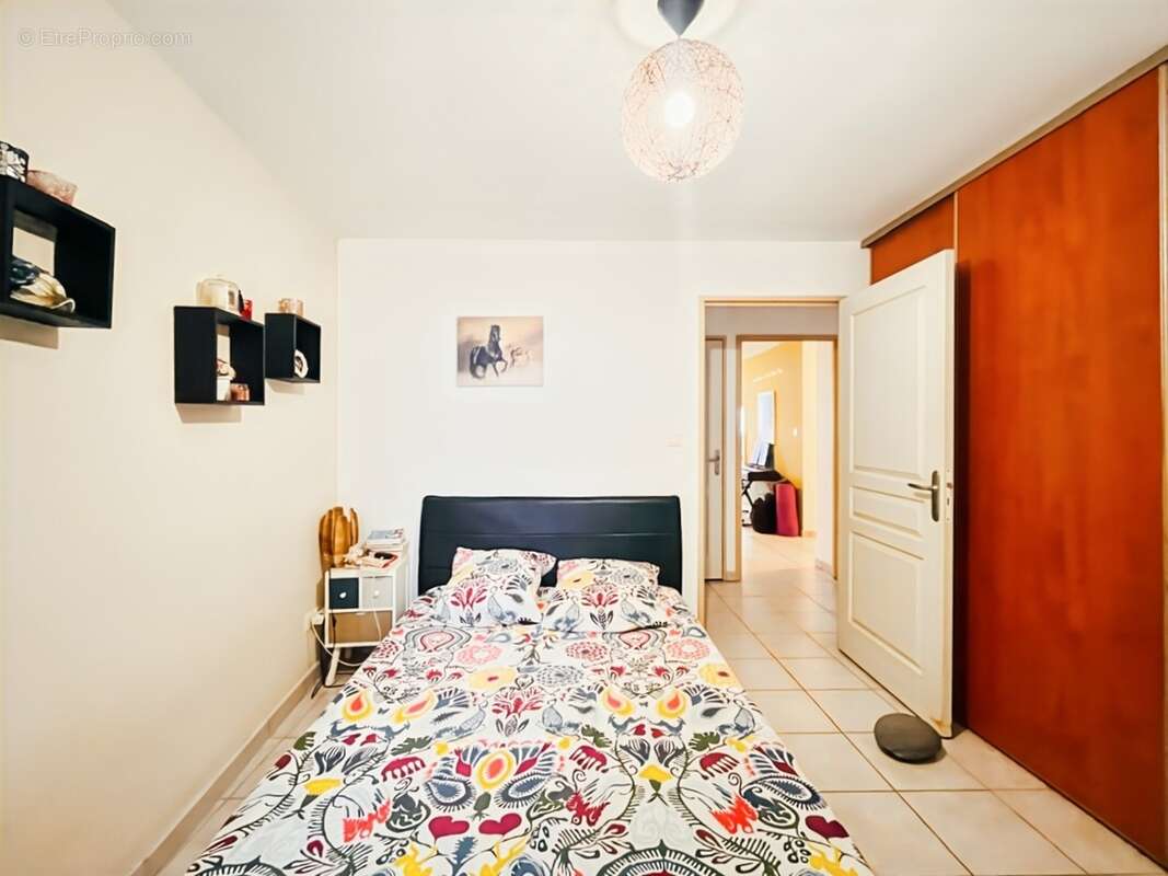  à vendre – t3 traversant avec double varangue – sainte-clotilde  - photo 17