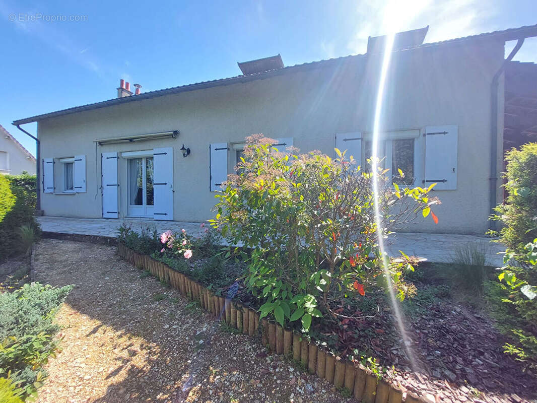 Maison à CHATELLERAULT