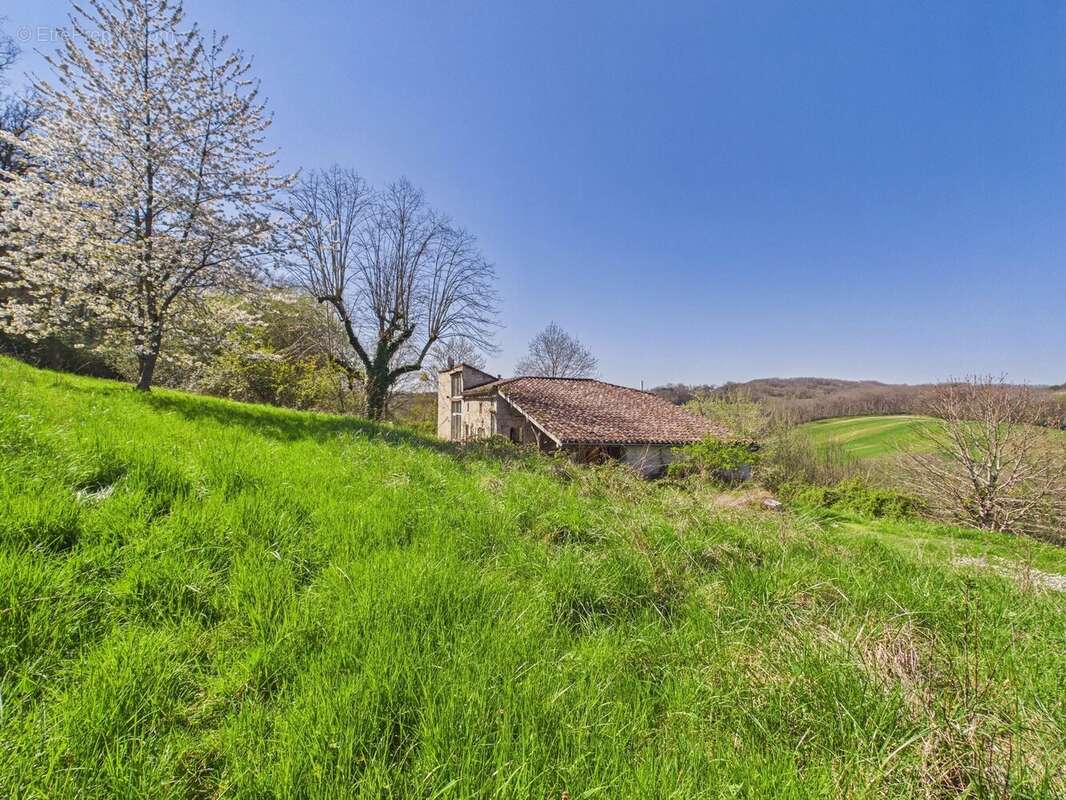 Maison à SAINT-MAURIN