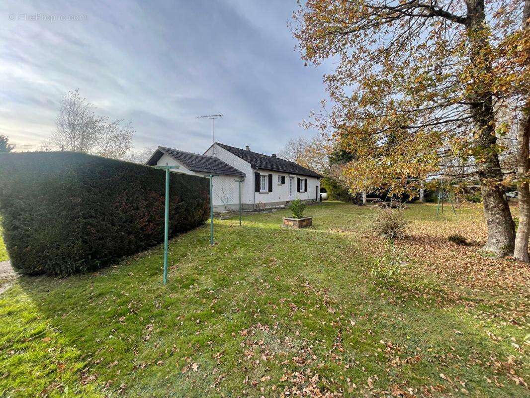 Maison à NOGENT-SUR-VERNISSON