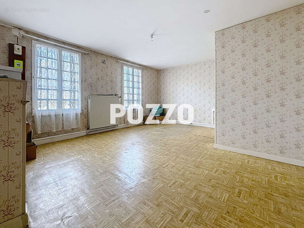 Maison à SAINT-SEVER-CALVADOS