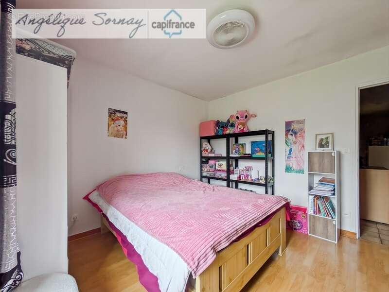 Maison à COMMENAILLES