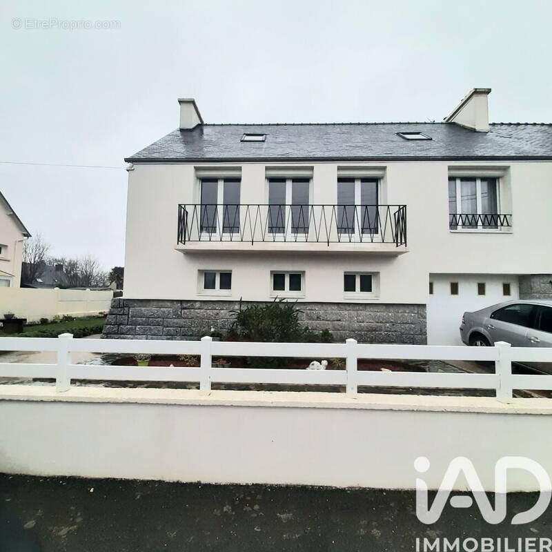 Photo 1 - Maison à CARHAIX-PLOUGUER