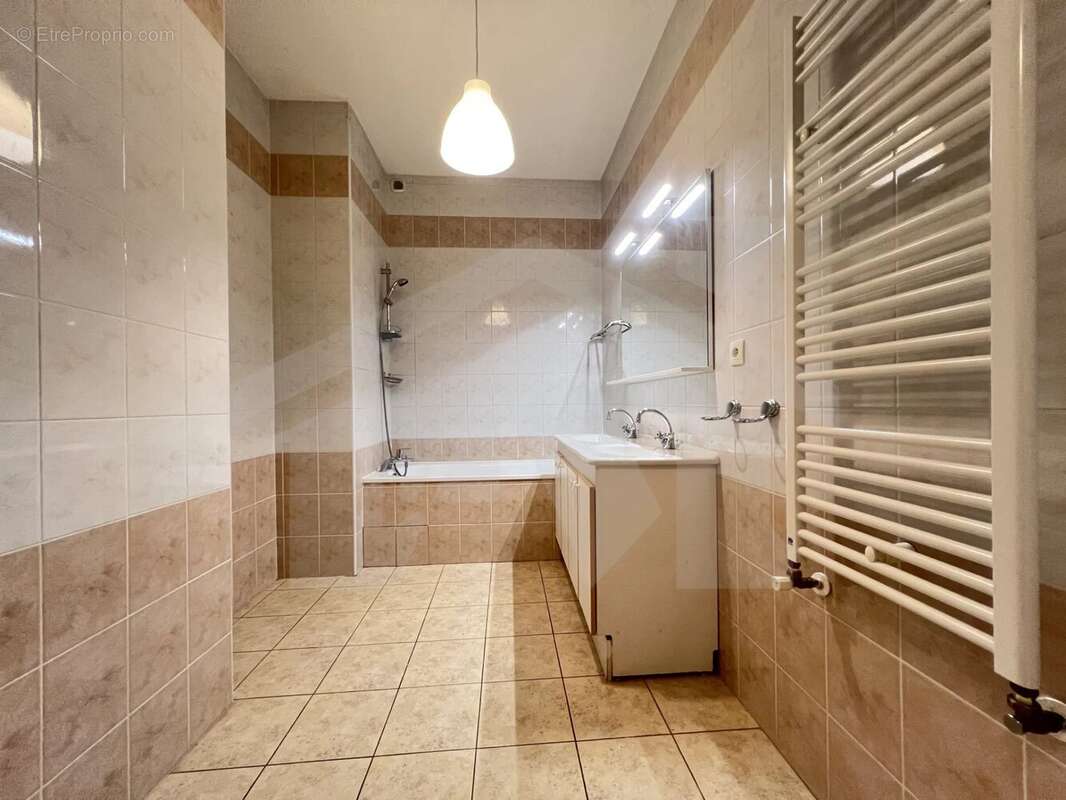 Appartement 5P+C de 137m2 - photo 9