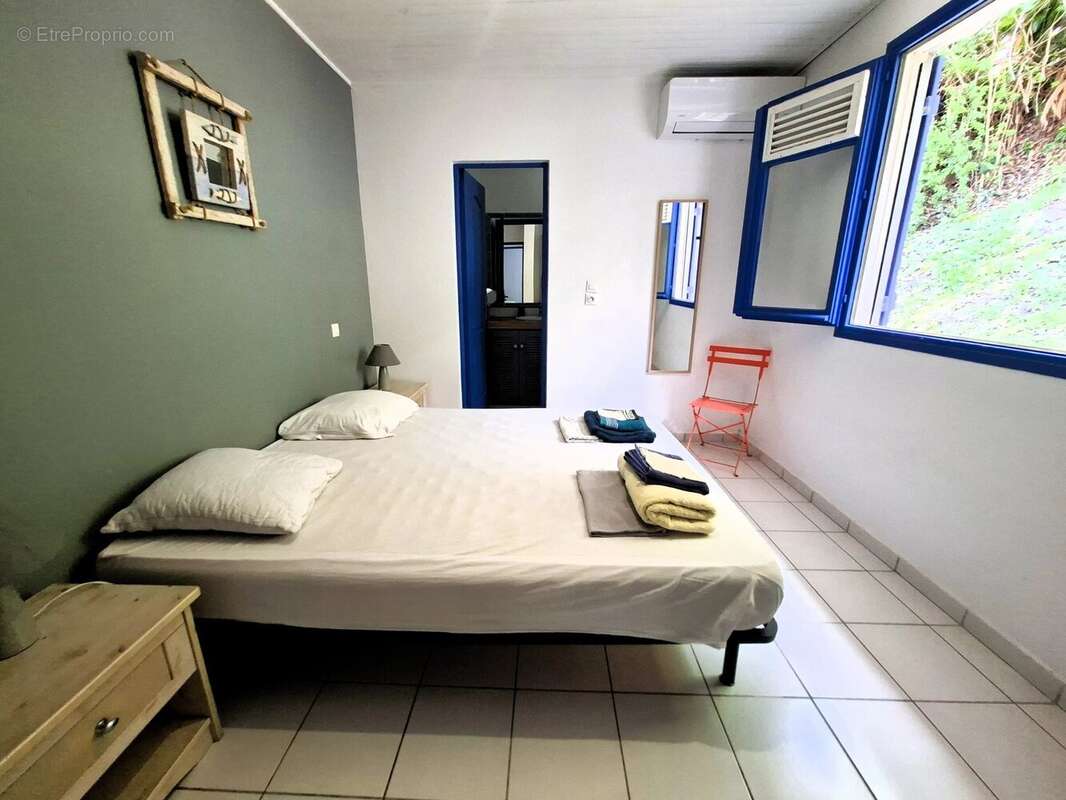 Maison à LES TROIS-ILETS