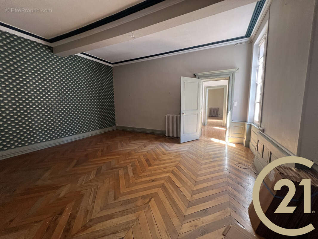 Appartement 1300 m² à Albi  - photo 2