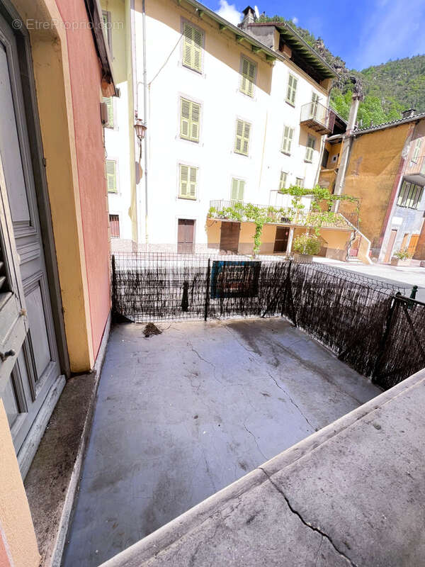 Appartement à SAINT-SAUVEUR-SUR-TINEE