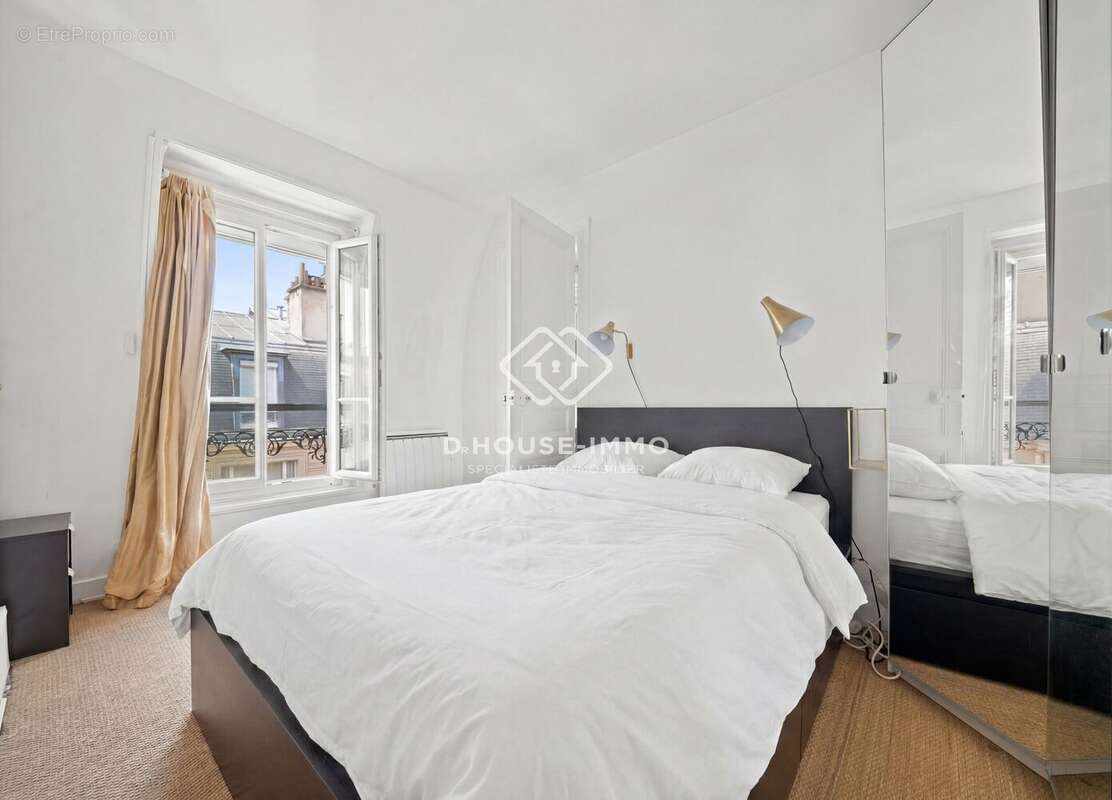 Appartement à PARIS-18E