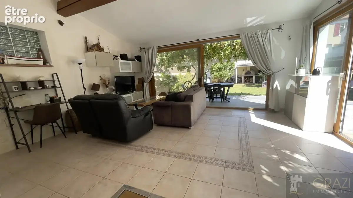 charmante maison de 6 pièces, offrant 111 m2 d’espace de vie idéal pour votre famille ! - photo 5