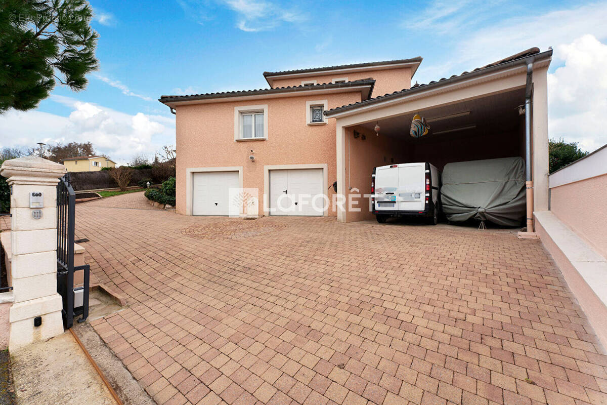 Maison à L&#039;ARBRESLE