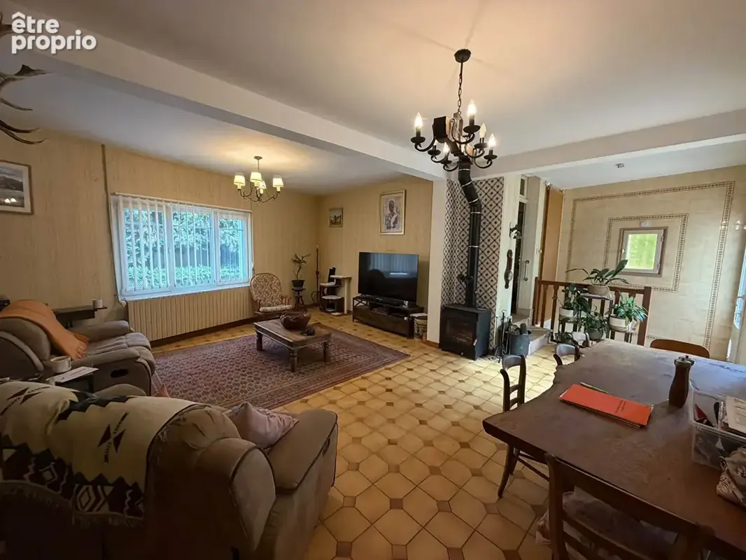 HAUTE VIENNE - Charmante maison familiale avec 5 chambres, grande grange, cour privative, verger et équipements énergétiques per - photo 6