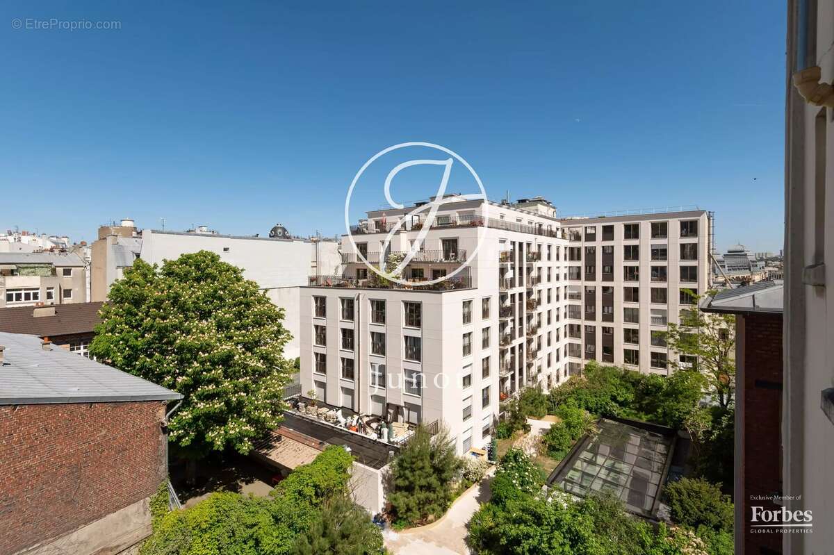 Appartement à PARIS-18E
