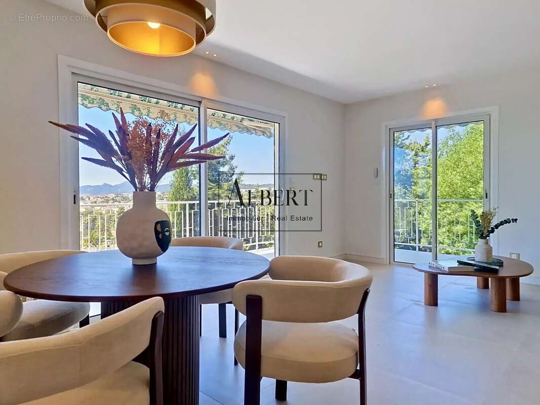 Appartement à CANNES