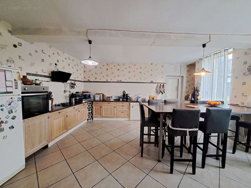 Maison à SAINT-SIGISMOND-DE-CLERMONT