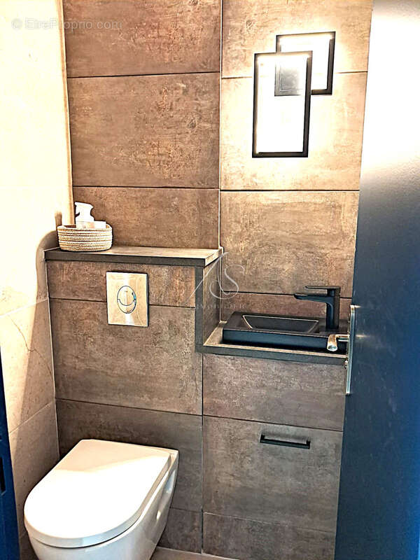 Appartement à MANDELIEU-LA-NAPOULE