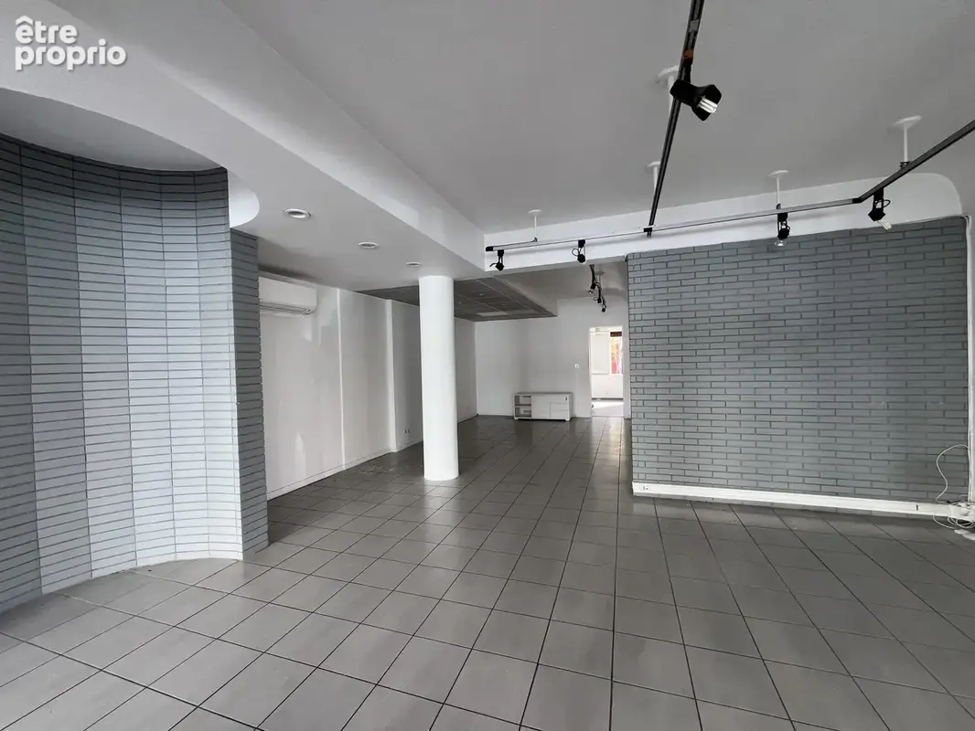 Commerce 73 m² à vendre à Dax (40100) - photo 2
