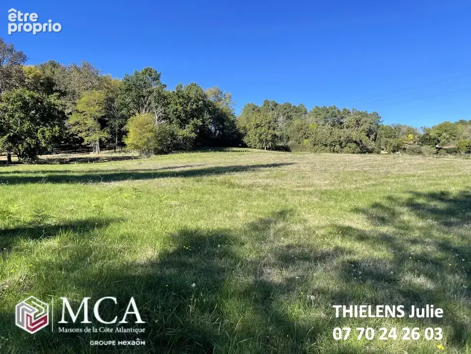Photo Terrain à Villamblard au prix de 15 500€